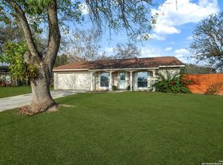 7622 Gnarled Oak Trl, Live Oak, TX 78233