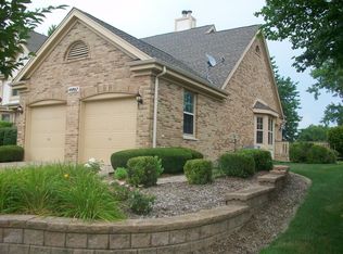 14807 Pine Tree Rd, Orland Park, IL 60462