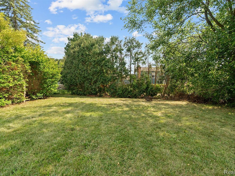 3757 Oxley Dr, photo 23