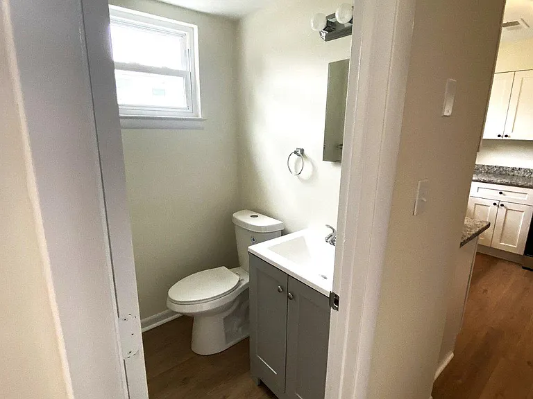 7707 Queens Park Rd — Photo 8