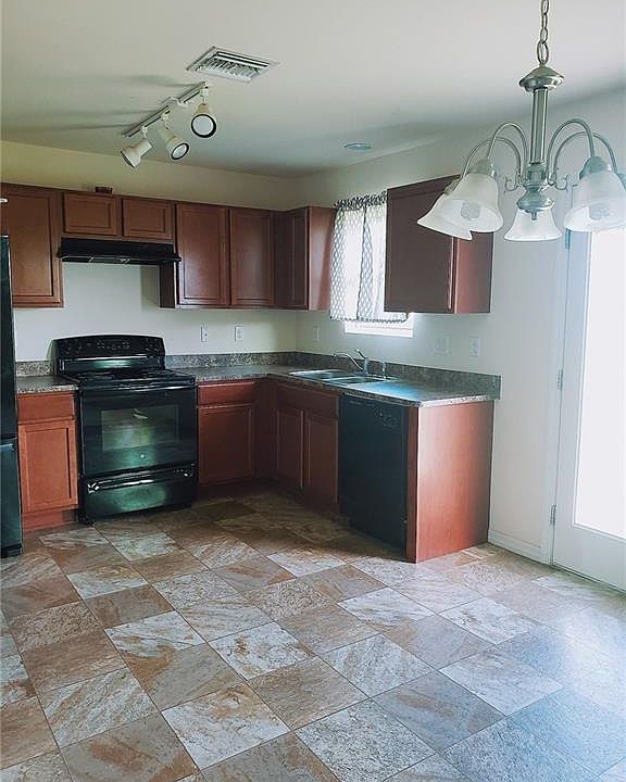 2nd image of 3033 N Balsam Cir