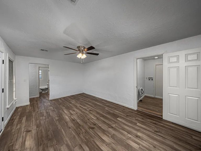 1702 NW Euclid Ave — Photo 17