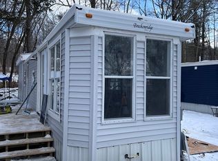 1032 N Main St #8, Dayville, CT 06241