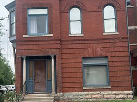 500 W Saint Catherine St