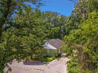 2840 Cox Ridge Dr, Westminster, MD 21157