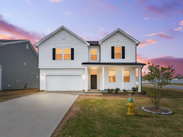 260 Chestnut Oak Ln, Lillington, NC 27546