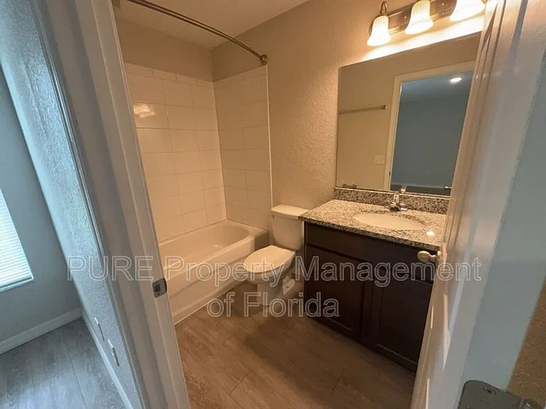 15057 SW 21st Ter — Photo 27