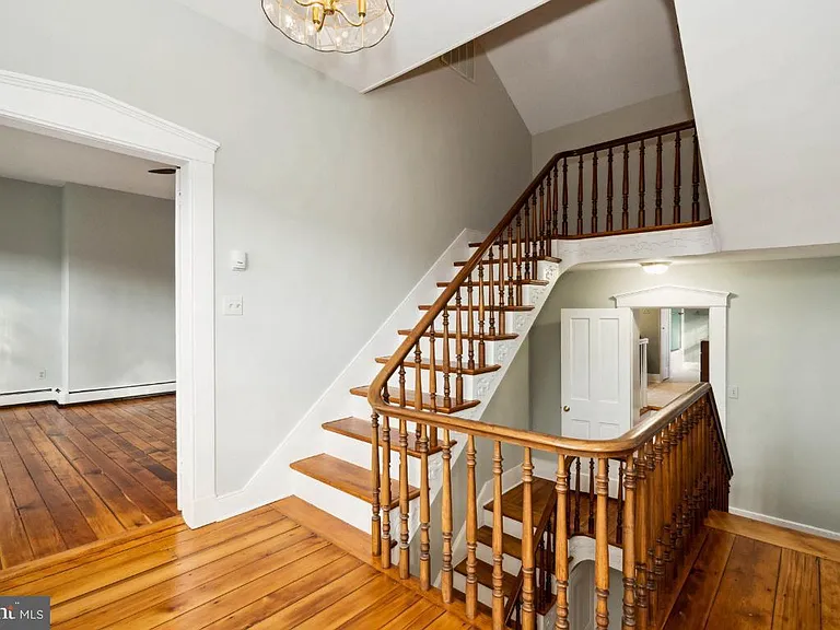 15615 Falls Rd — Photo 30