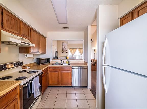5th image of 3312 Timberlane Way Dr APT 151