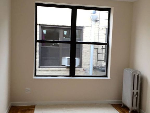 4th image of 4820 48th St