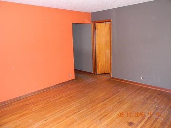 3rd image of 1321 Ramsey St