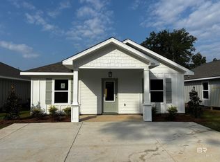 1004 S Bay St, Foley, AL 36535