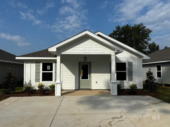 1004 S Bay St, Foley, AL 36535