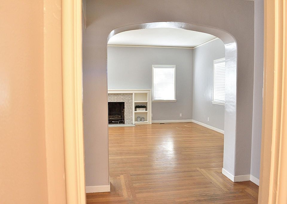 2nd image of 2318 San Juan Ave APT A
