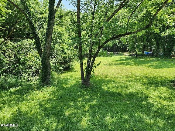 2nd image of 3218 Greenway Dr #13