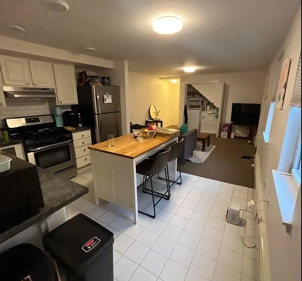 159 Auburn St #1 — Photo 2