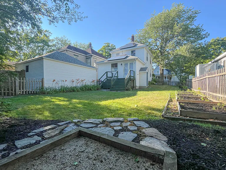 22 Crescent Ave — Photo 79