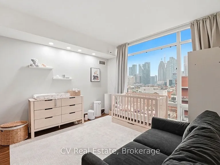 333 Adelaide St E #1414 — Photo 27
