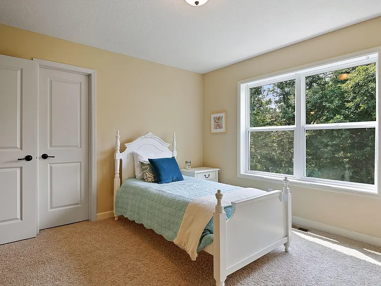 Jr Suite (bedroom 3) with ensuite