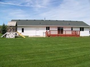 W6877 Goldfinch Ct, Greenville, WI 54942