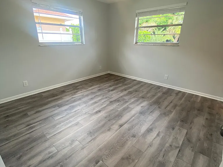 1317 Willow Rd — Photo 12