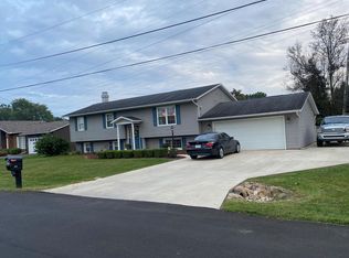 279 Sherwood Downs Rd S, Newark, OH 43055