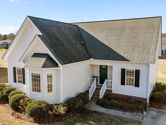 3rd image of 410 Northgate Drive