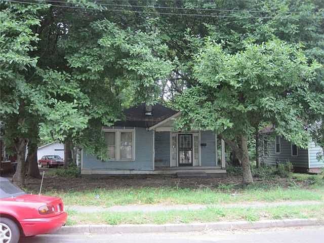 1st image of 557 Lundee St