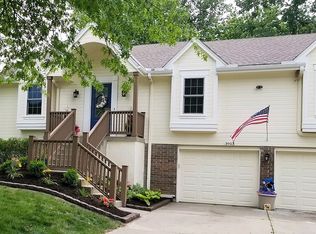 3953 SW Batten Dr, Lees Summit, MO 64082