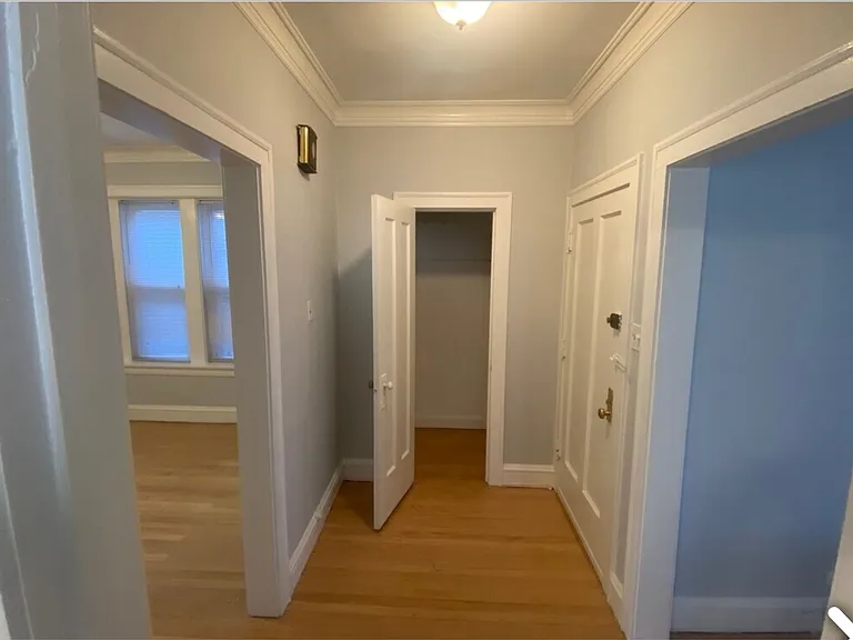2115 W Arthur Ave #3 — Photo 6