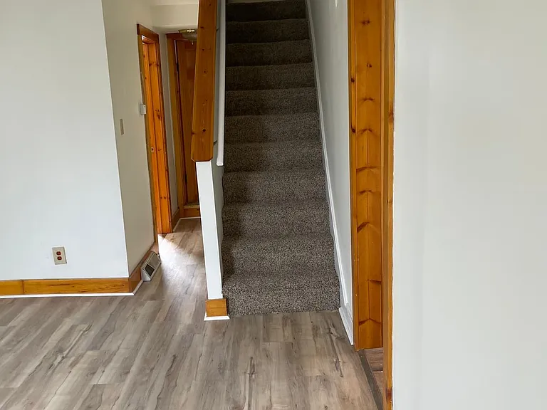 112 Platt St — Photo 10