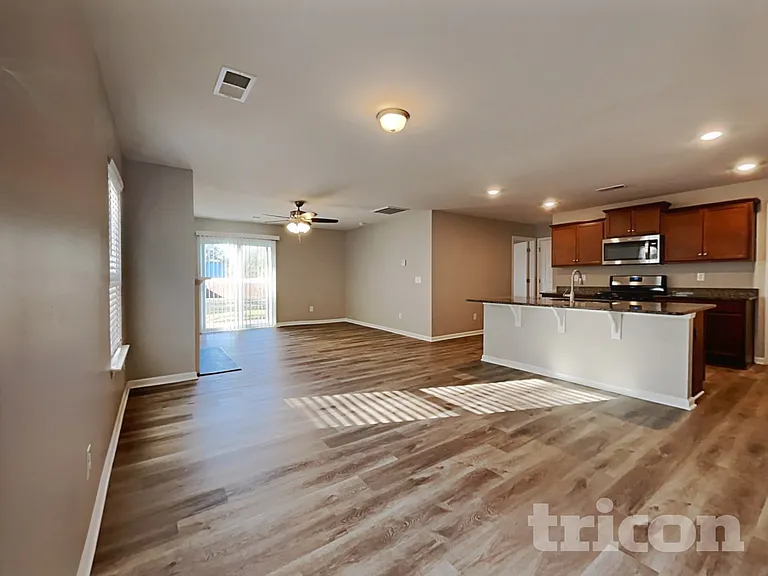 1059 Summerlin Trl — Photo 3