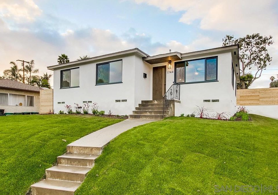 1st image of 1744 Catalina Blvd