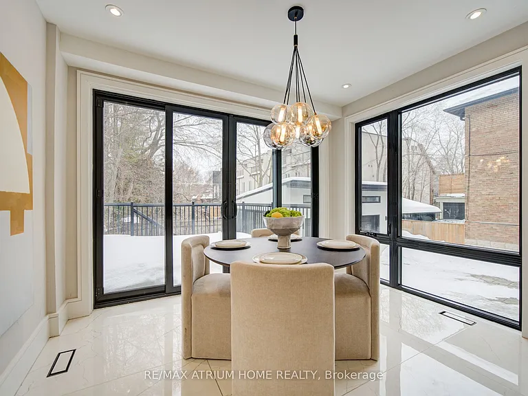 6 Hillholm Rd — Photo 7