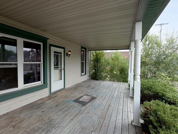 3rd image of 523-525 Bay Street #2