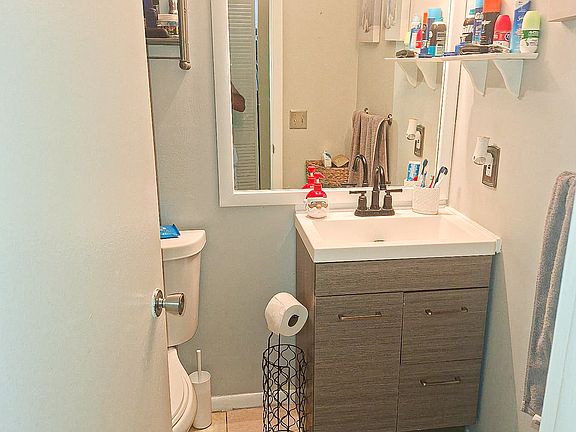 5th image of 6310 Newtown Cir #C10
