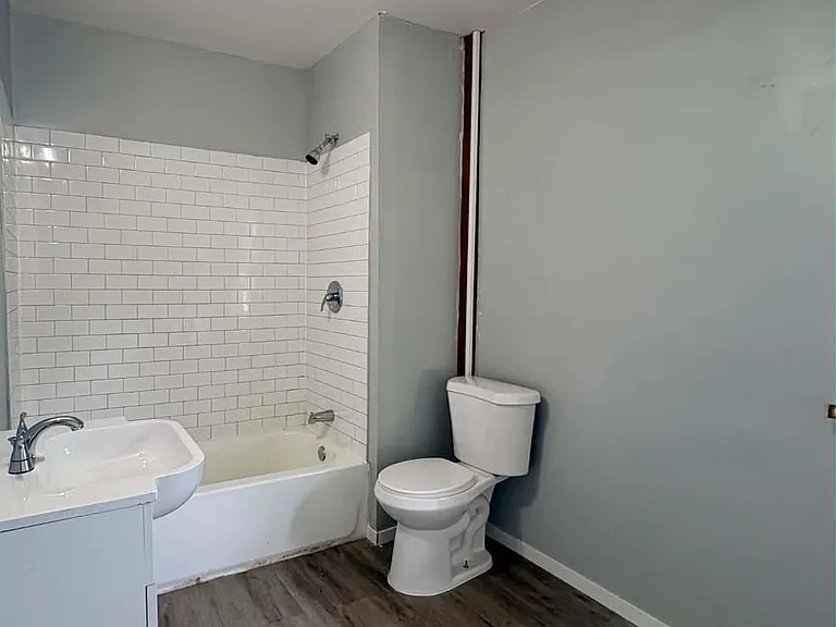 668 Pingree St — Photo 11