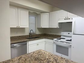 2456 SE Garden Ter
