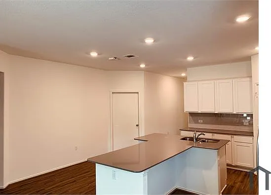 6905 Colorado Bluffs Rd — Photo 3