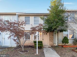 6320 Lightburn Ct, Centreville, VA 20121