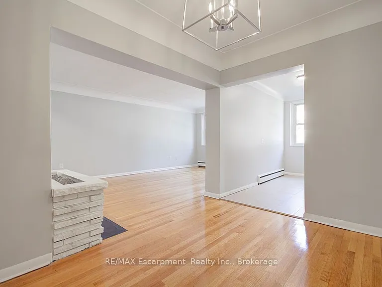 830 Robinson St #102 — Photo 7