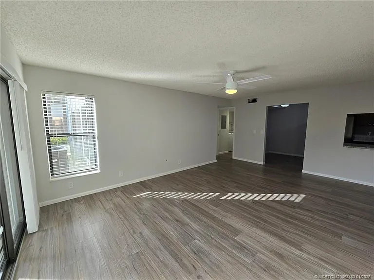 2114 SW Silver Pine Way #121-F1 — Photo 10