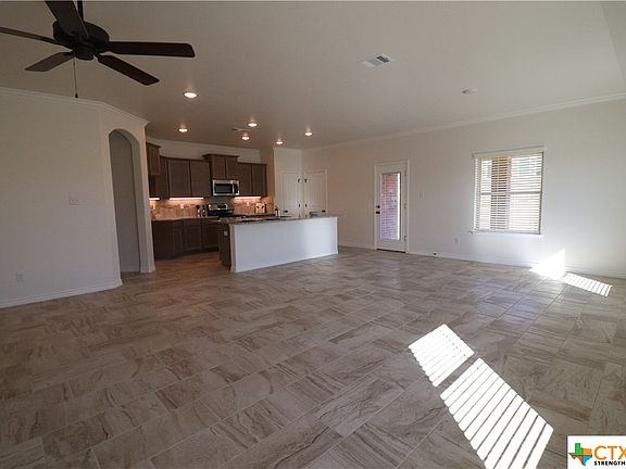 4th image of 8508 Preserve Trl
