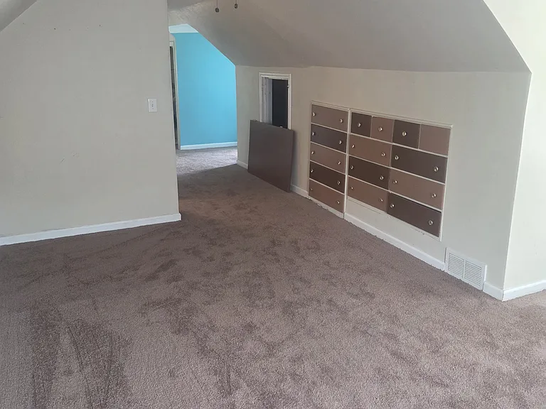 11412 Woodview Blvd — Photo 28