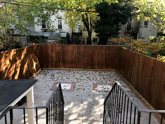 Rented by Compass | media 3