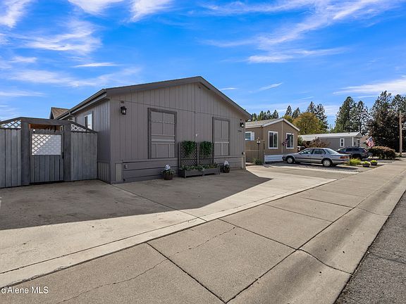 2nd image of 2246 W Windermere Ave