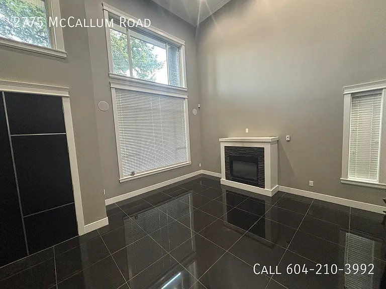 2775 McCallum Rd — Photo 4