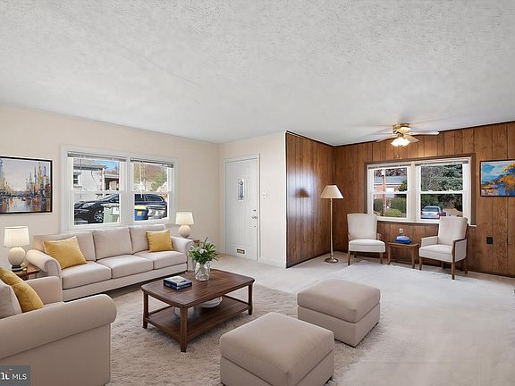 3rd image of 1102 Highland Ave