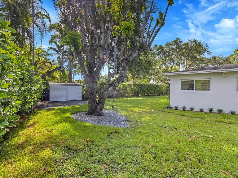 8141 SW 62nd Ct — Photo 25