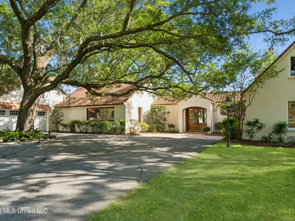 10301 Pointe Aux Chenes Rd, Ocean Springs, MS 39564